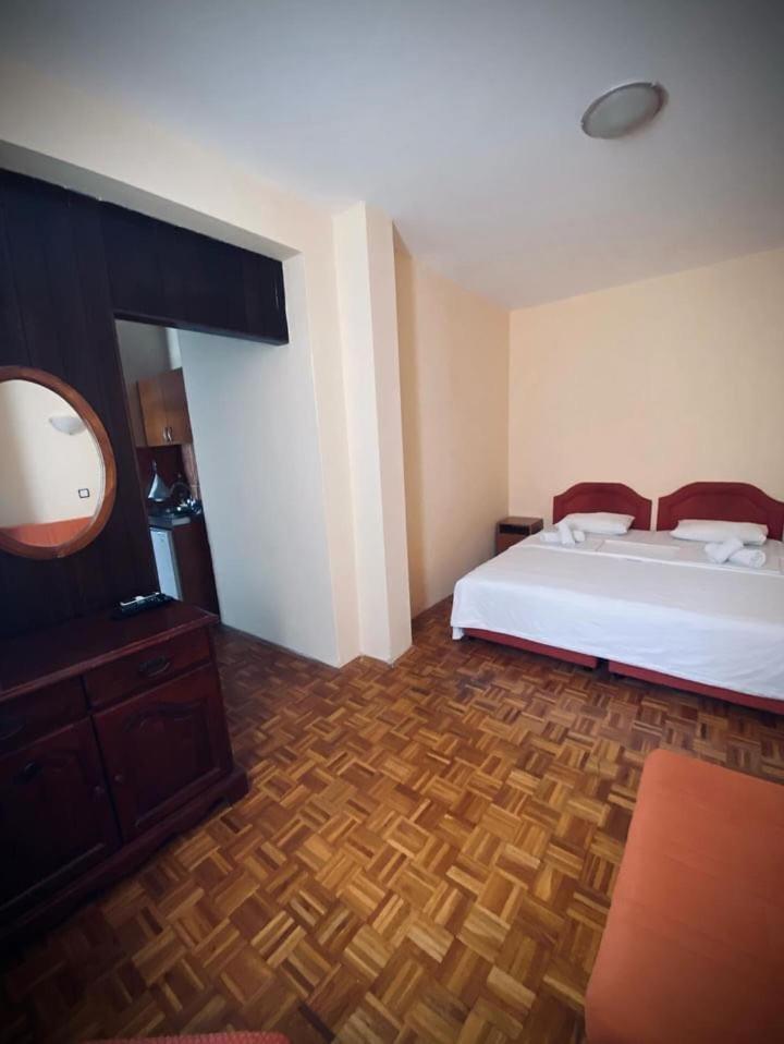 Apartments Dunja Sveti Stefan Luaran gambar