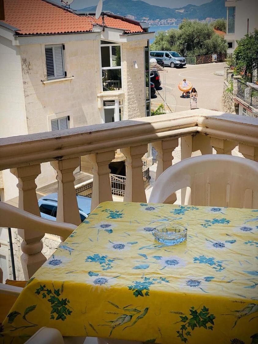 Apartments Dunja Sveti Stefan Luaran gambar