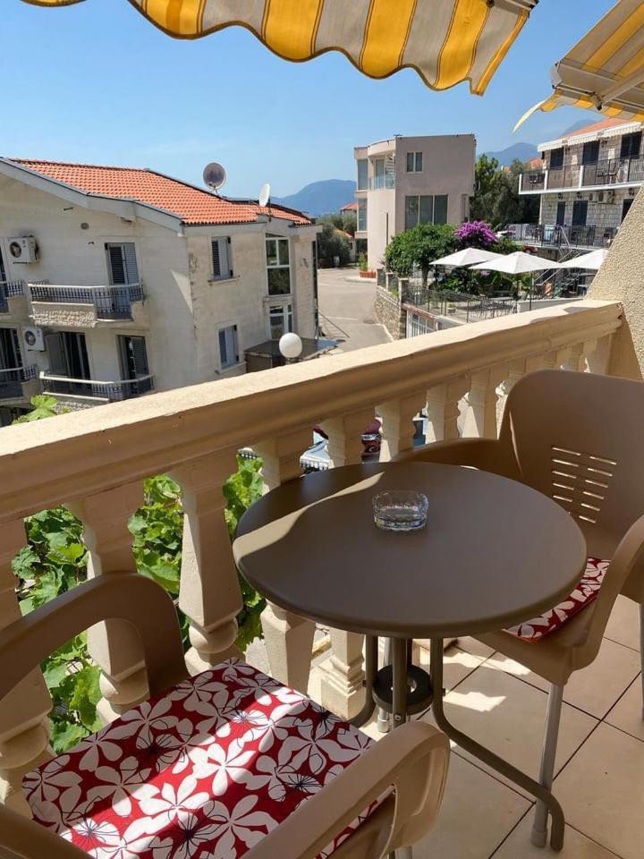 Apartments Dunja Sveti Stefan Luaran gambar
