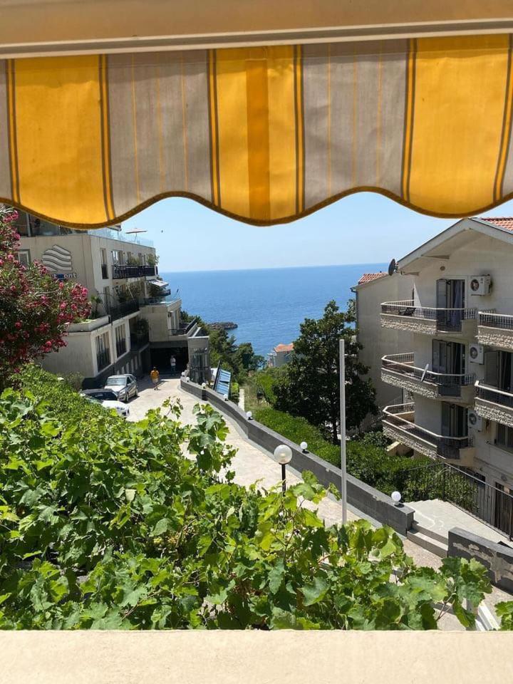 Apartments Dunja Sveti Stefan Luaran gambar