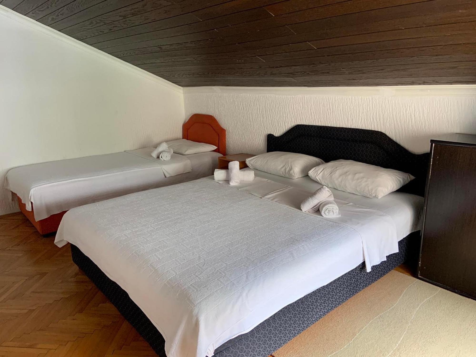 Apartments Dunja Sveti Stefan Luaran gambar